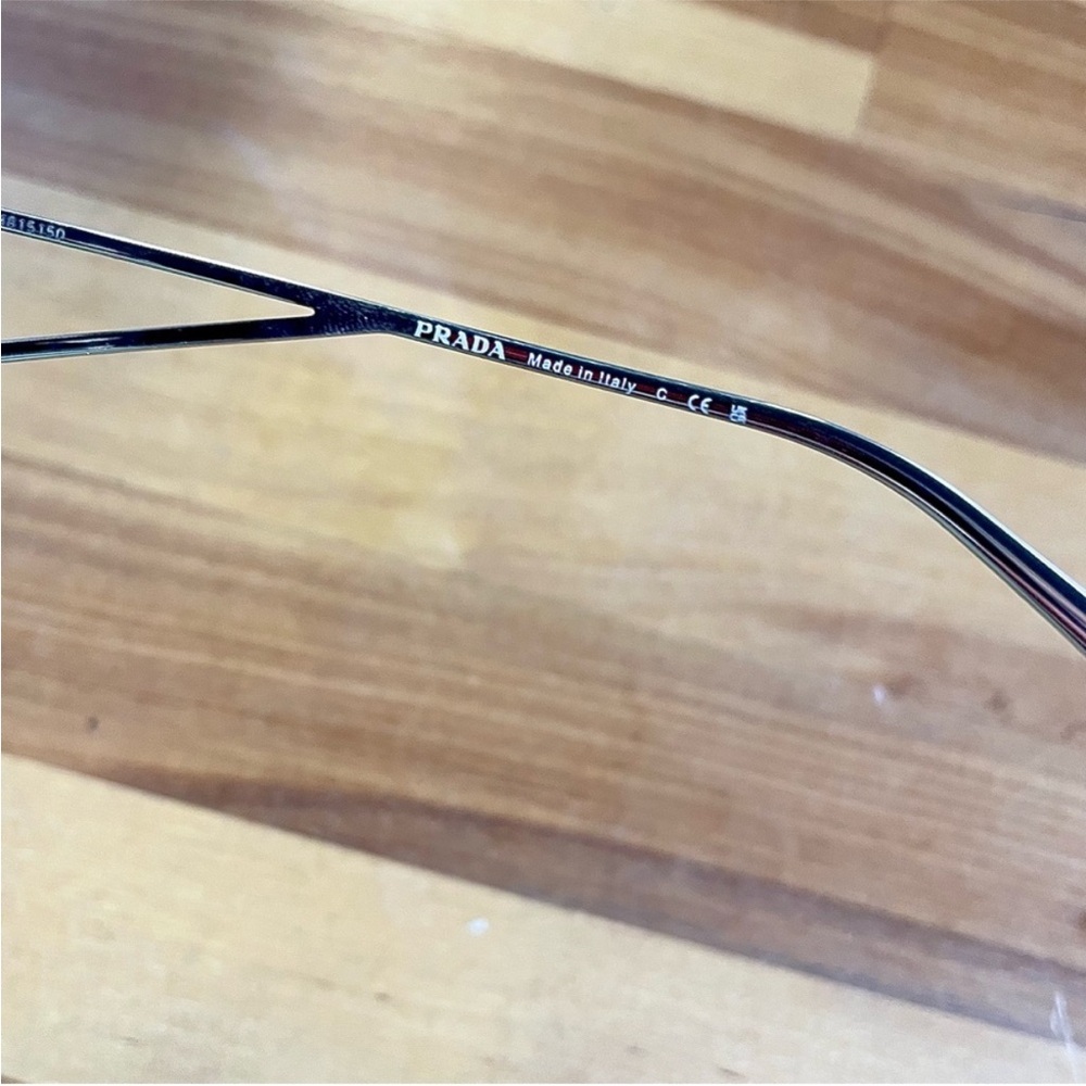 NWOT Prada – Cat Eye Sunglasses Triangle Logo – Silver Purple Gradient – Sz OS - Picture 11 of 13